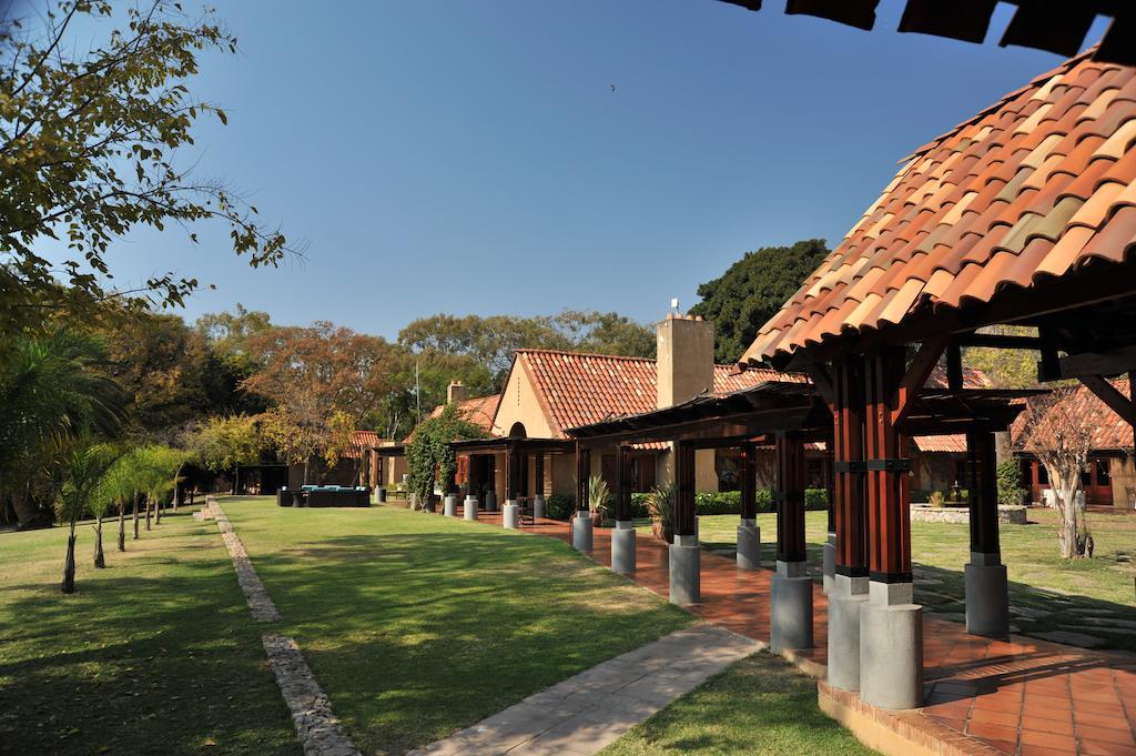Lombardy Boutique Hotel & Conference Venue Pretoria-Noord Exteriör bild