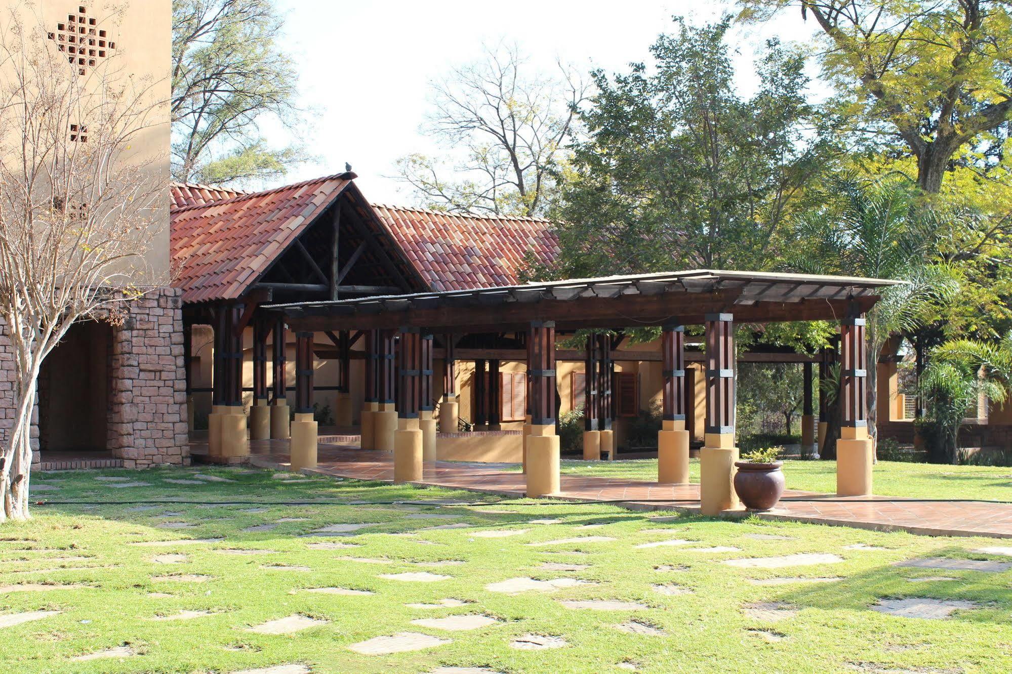 Lombardy Boutique Hotel & Conference Venue Pretoria-Noord Exteriör bild