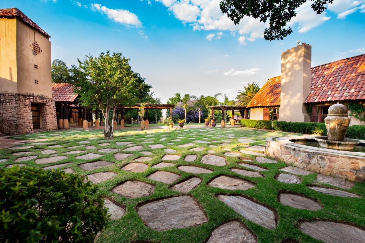 Lombardy Boutique Hotel & Conference Venue Pretoria-Noord Exteriör bild