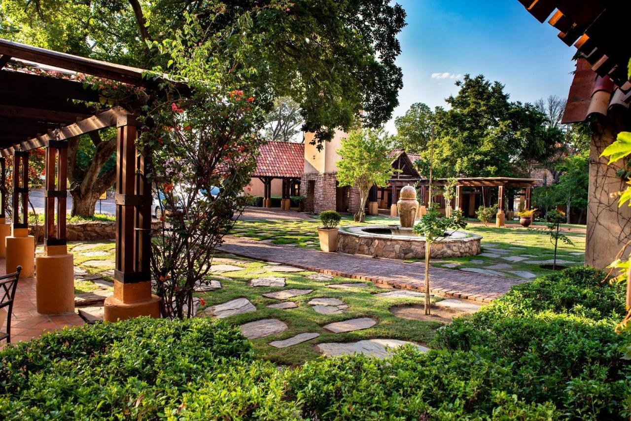 Lombardy Boutique Hotel & Conference Venue Pretoria-Noord Exteriör bild